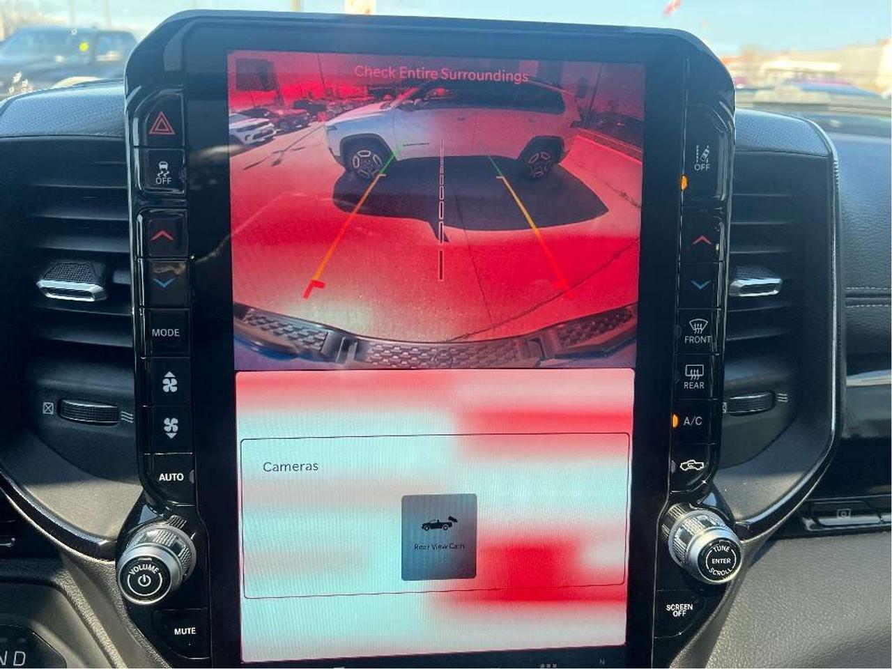 2025 RAM 1500 Rebel Crew 4X4 I-6 TT *LEVEL 2 *SUN *LTHR *NAVI Photo