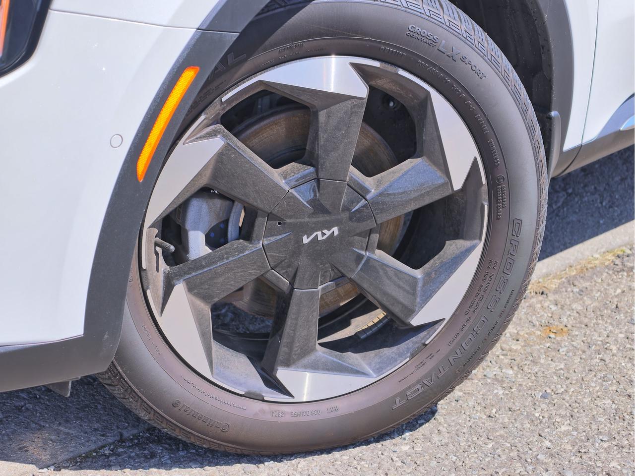 2025 Kia Sorento Plug-In Hybrid SX AWD Photo3