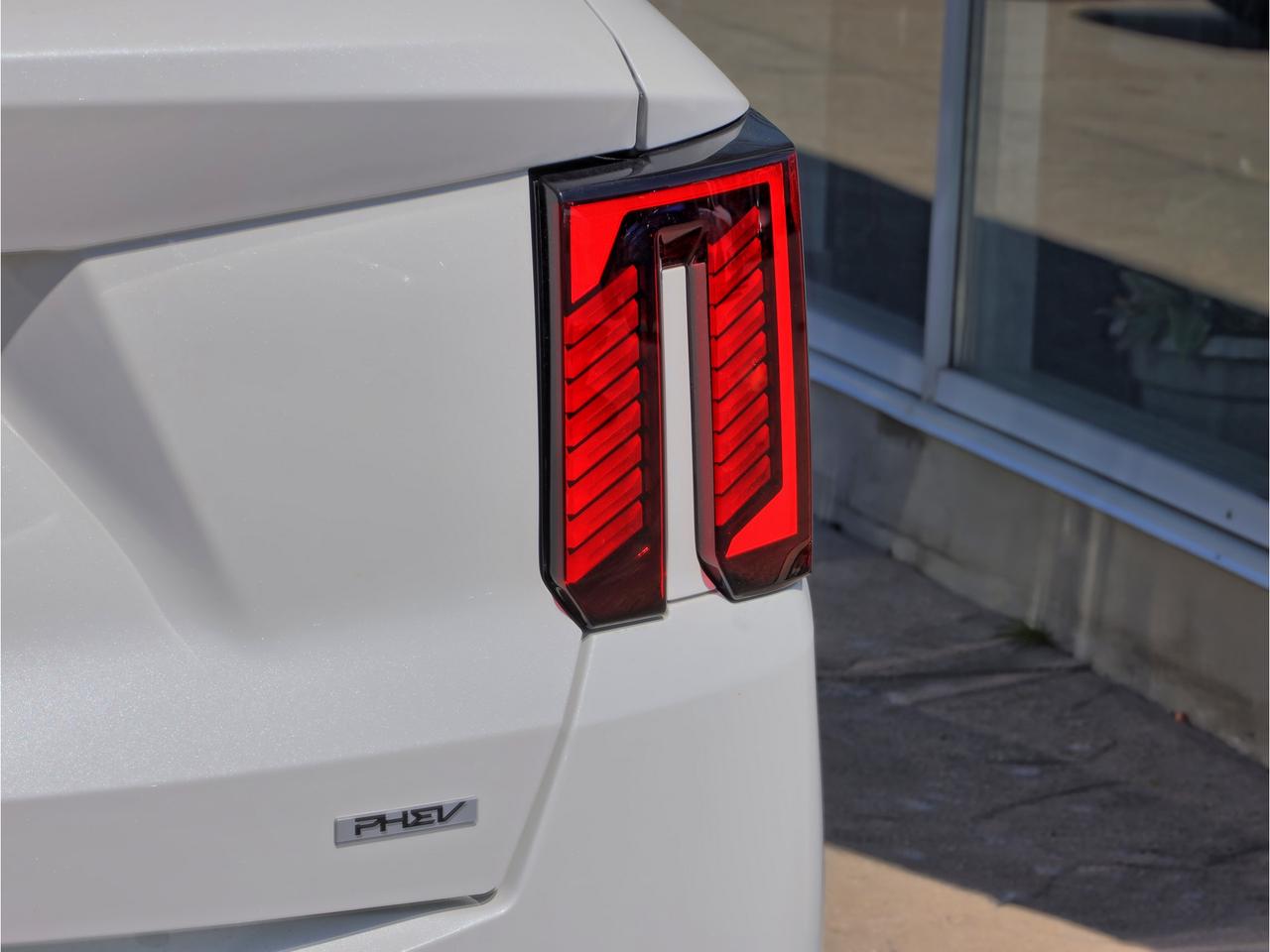 2025 Kia Sorento Plug-In Hybrid SX AWD Photo