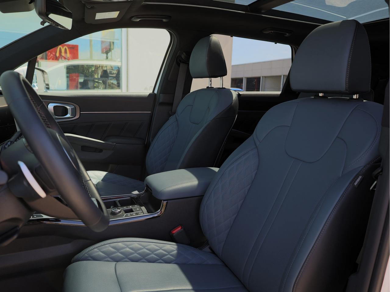 2025 Kia Sorento Plug-In Hybrid SX AWD Photo