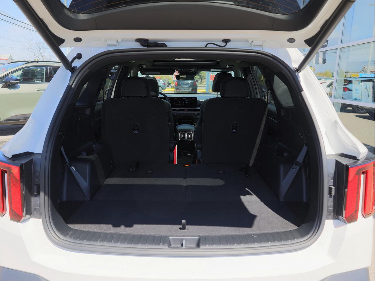 2025 Kia Sorento Plug-In Hybrid SX AWD Photo