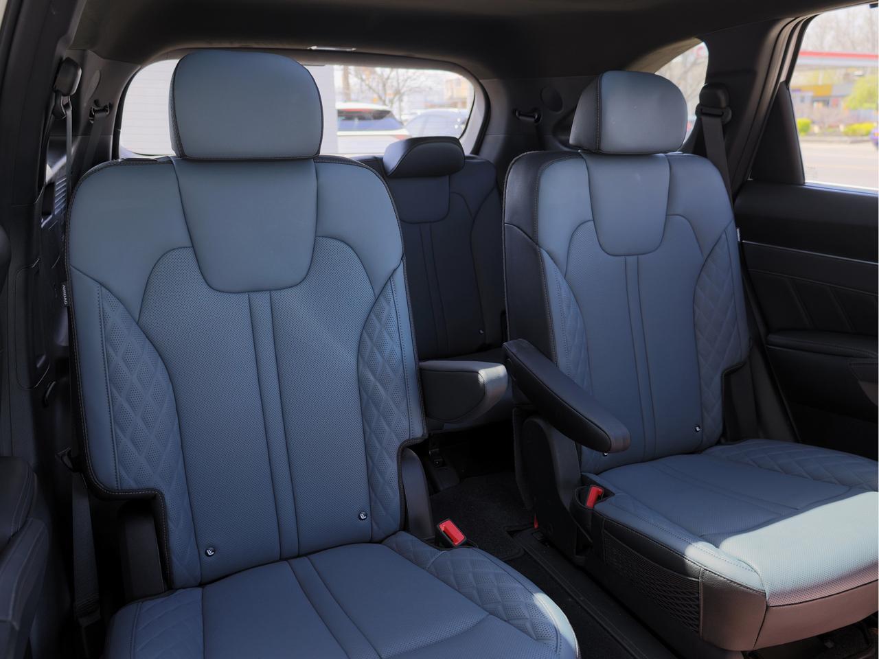 2025 Kia Sorento Plug-In Hybrid SX AWD Photo