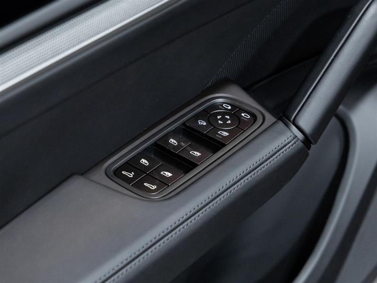 2026 Porsche Cayenne  Photo
