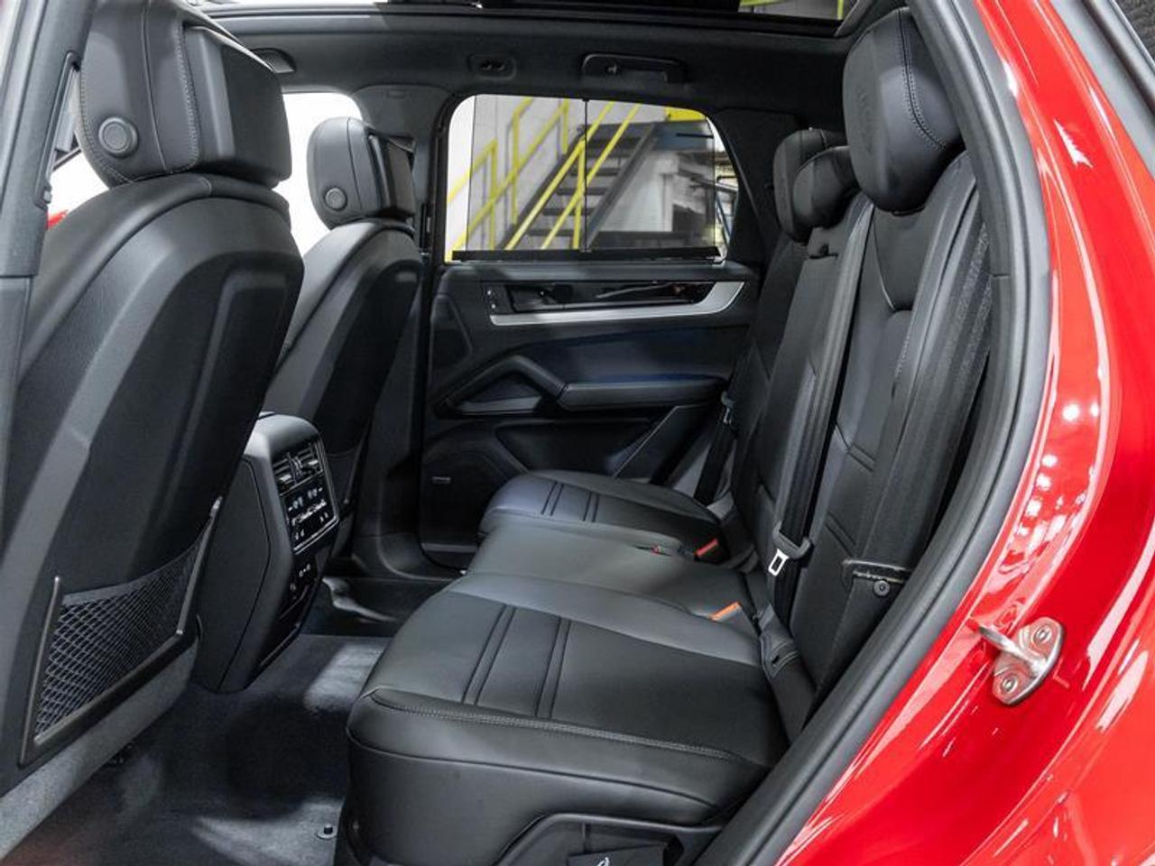 2026 Porsche Cayenne  Photo