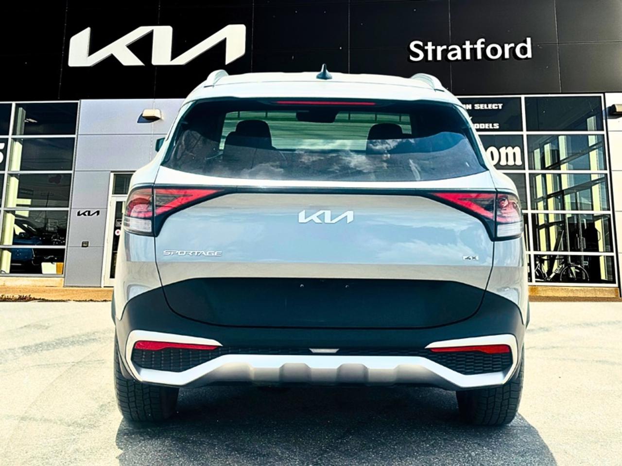 2024 Kia Sportage LX AWD Photo3