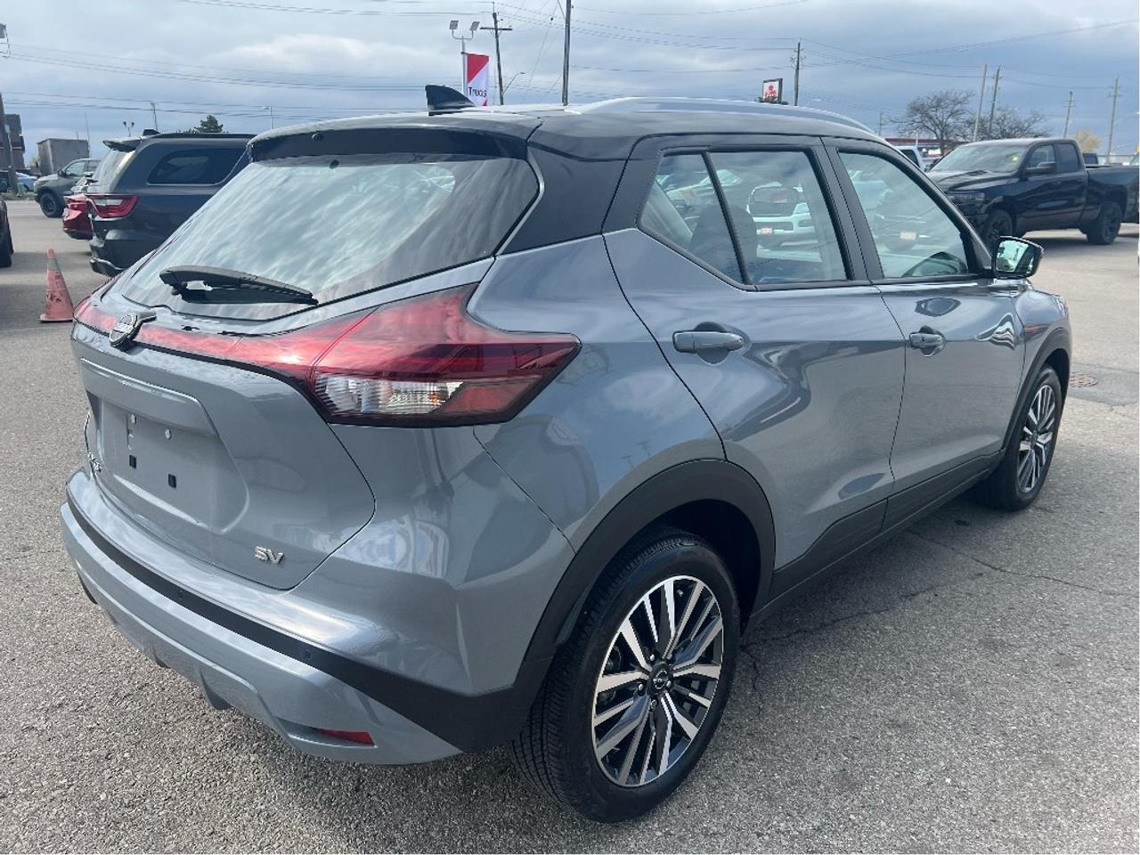 2024 Nissan Kicks SV FWD *CLEAN CARFAX *1 OWNER *LOW KMS Photo