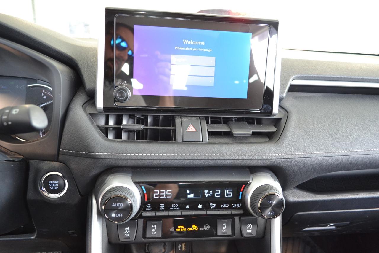 2024 Toyota RAV4 XLE Photo