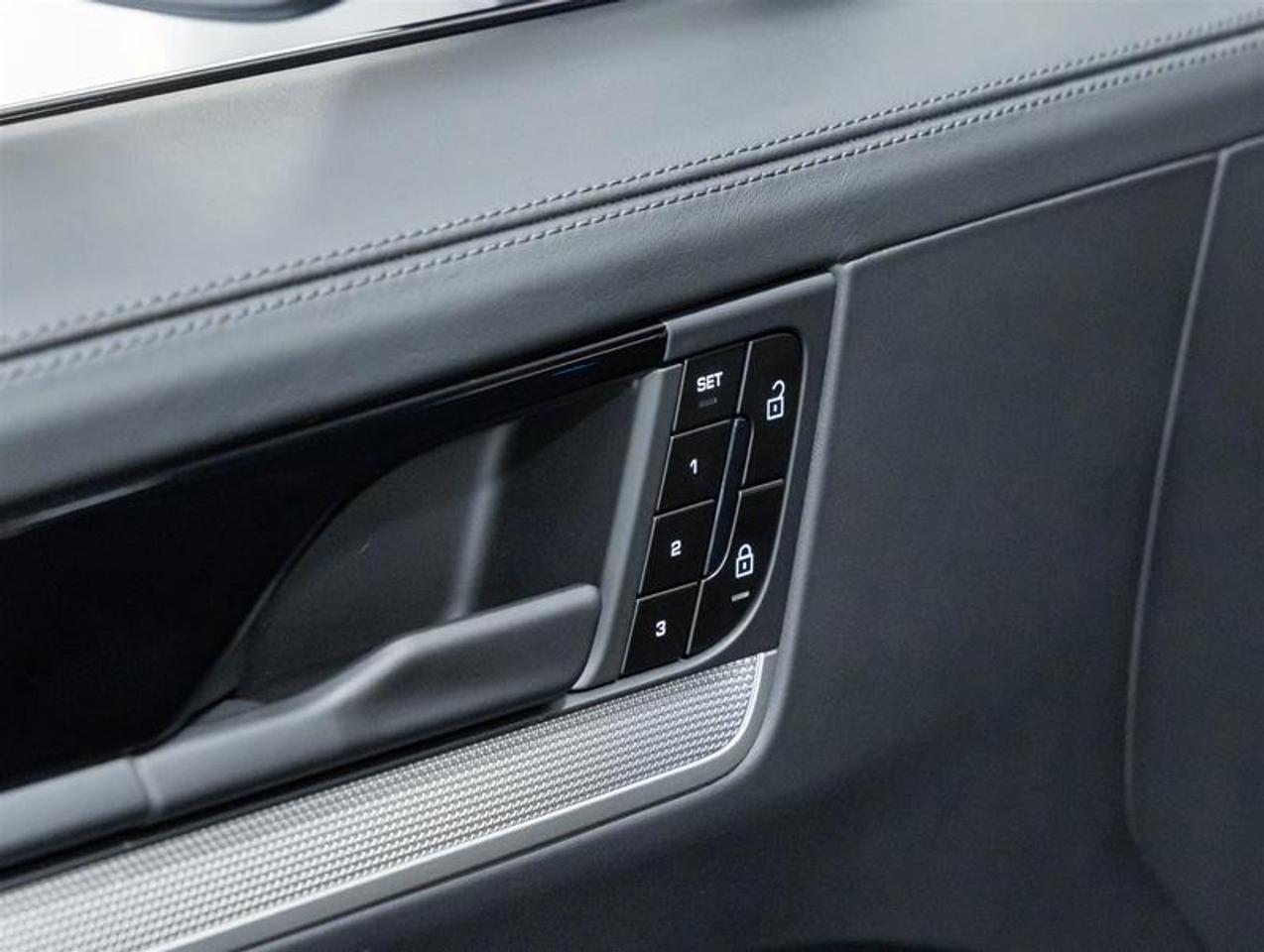 2026 Porsche Cayenne  Photo