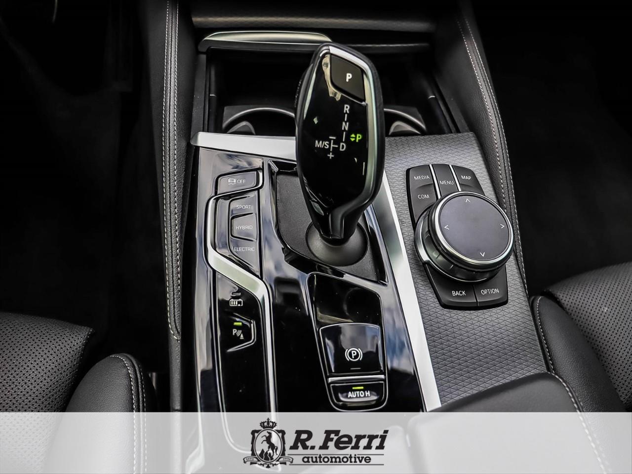2023 BMW 530e xDrive 4dr All-Wheel Drive Sedan Photo