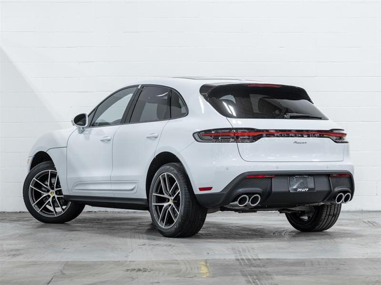 2026 Porsche Macan  Photo