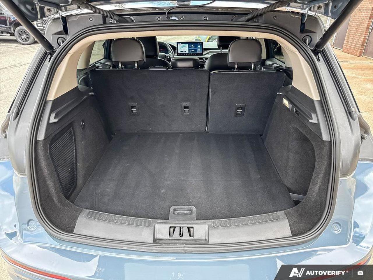 2023 Lincoln Corsair Reserve   201A   HTD STEER WHEEL   MOONROOF Photo