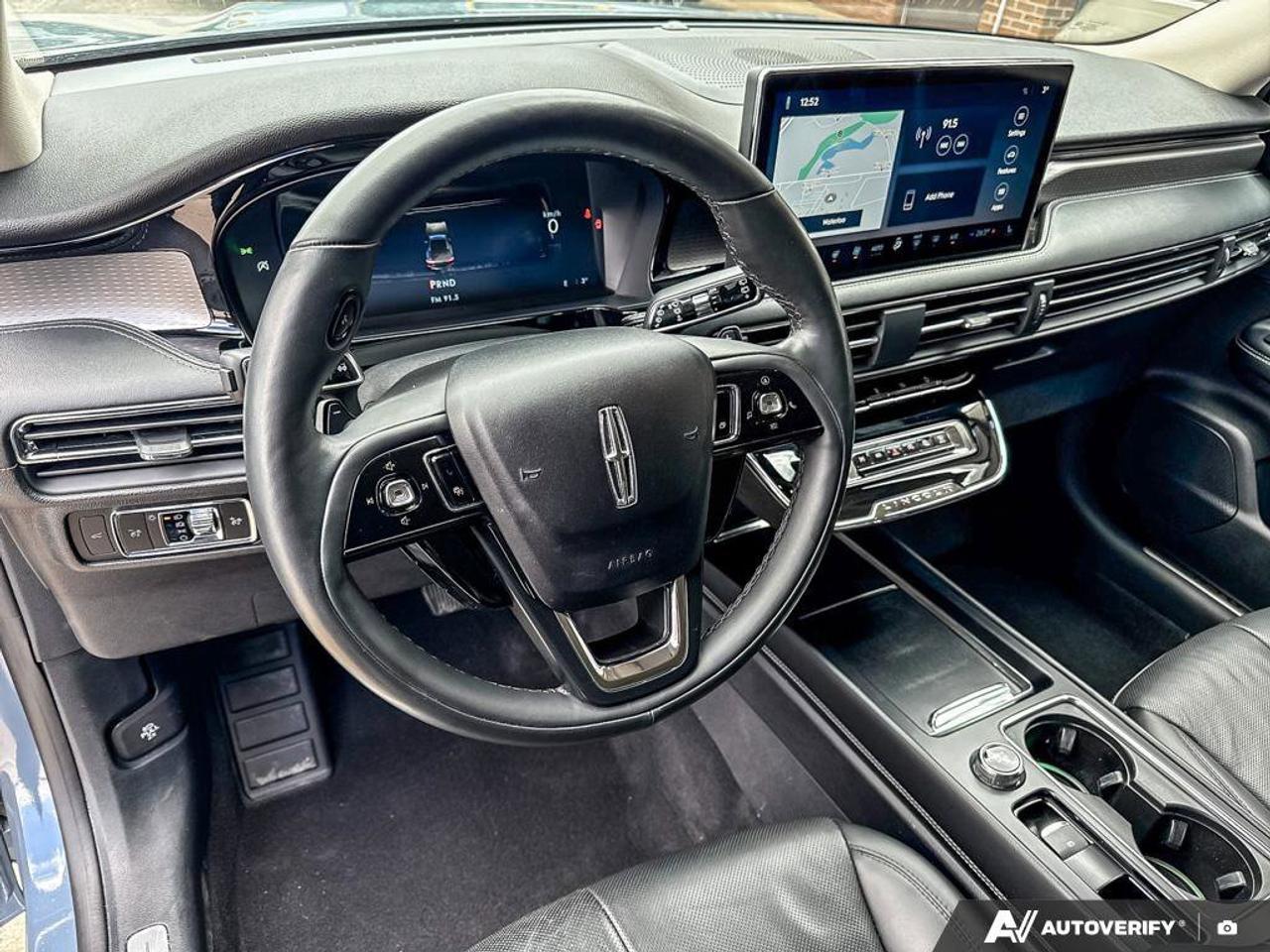 2023 Lincoln Corsair Reserve   201A   HTD STEER WHEEL   MOONROOF Photo