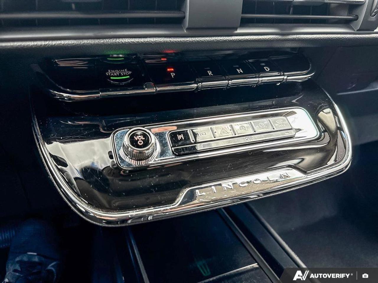 2023 Lincoln Corsair Reserve   201A   HTD STEER WHEEL   MOONROOF Photo