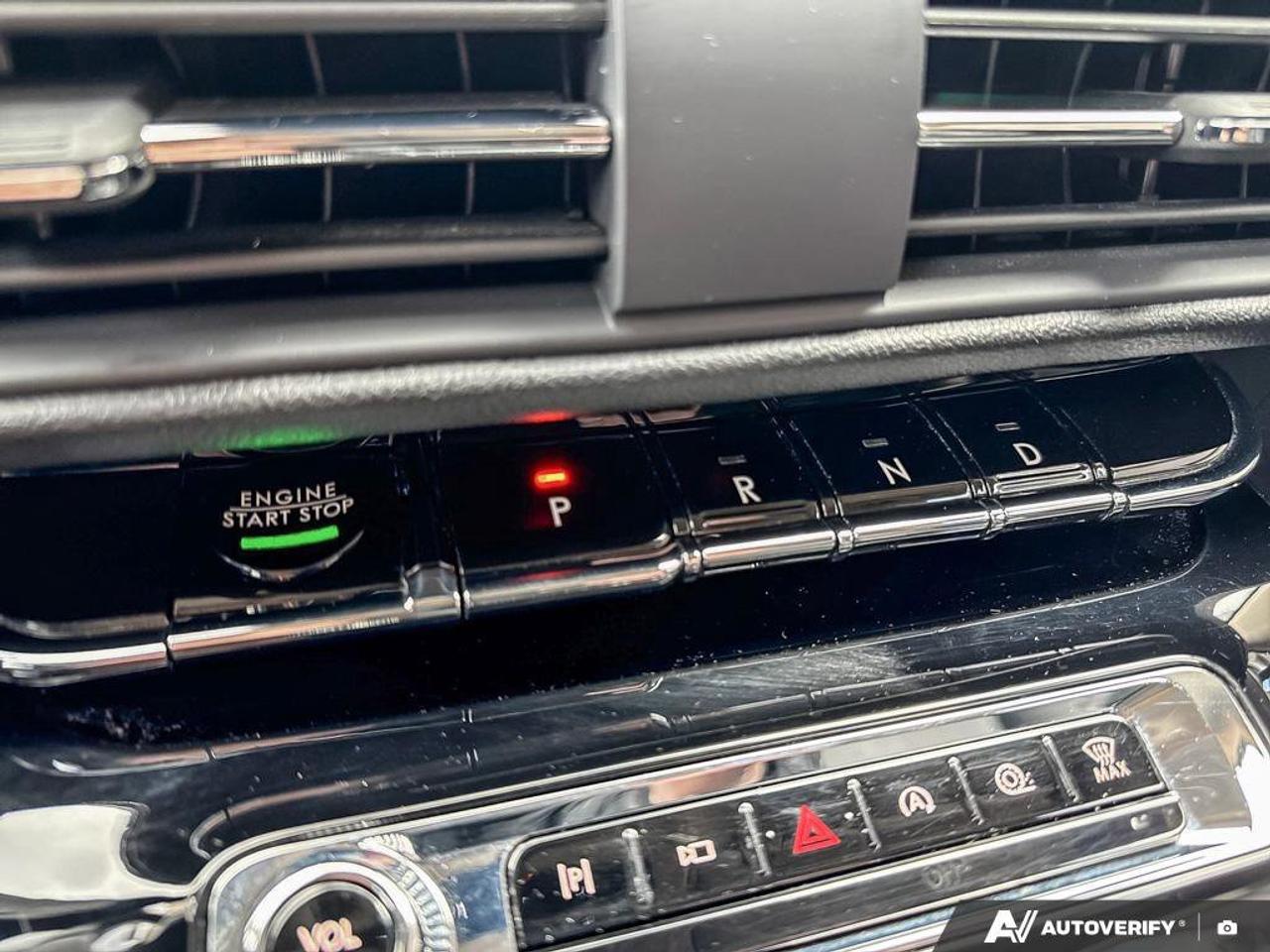 2023 Lincoln Corsair Reserve   201A   HTD STEER WHEEL   MOONROOF Photo