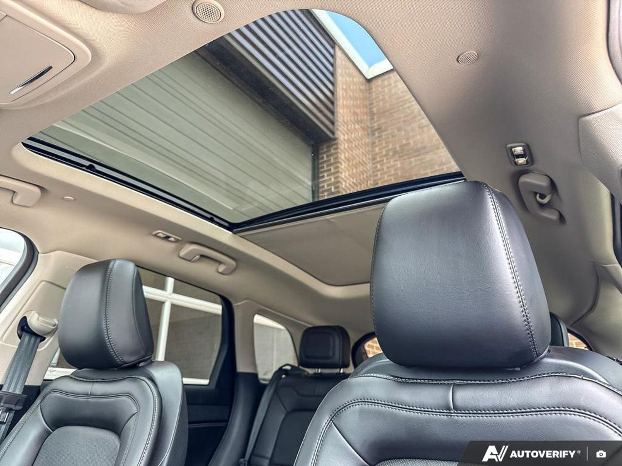 2023 Lincoln Corsair Reserve   201A   HTD STEER WHEEL   MOONROOF Photo