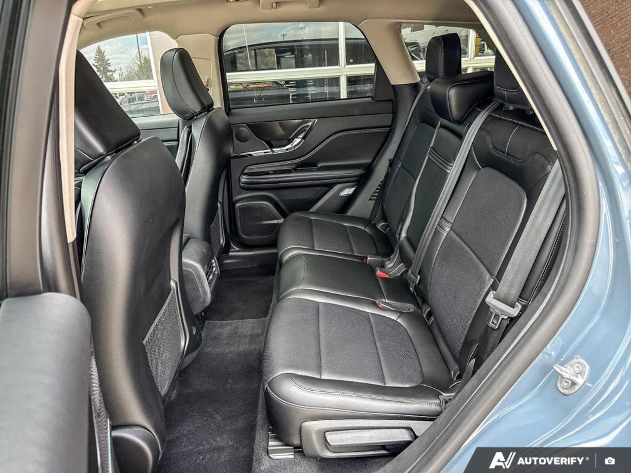 2023 Lincoln Corsair Reserve   201A   HTD STEER WHEEL   MOONROOF Photo