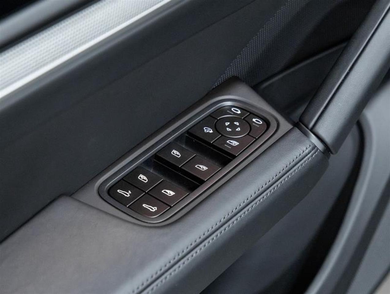 2026 Porsche Cayenne  Photo