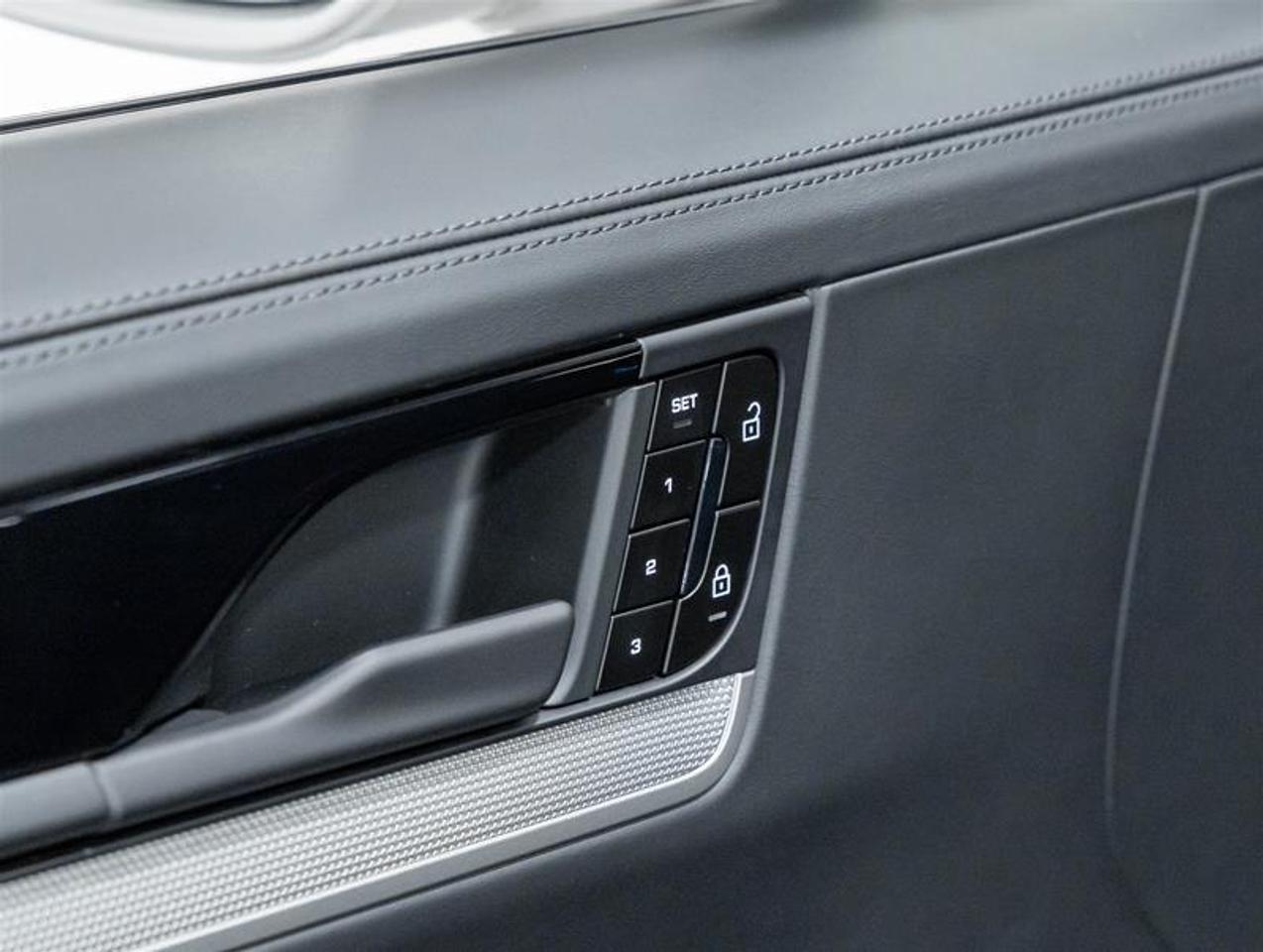 2026 Porsche Cayenne  Photo