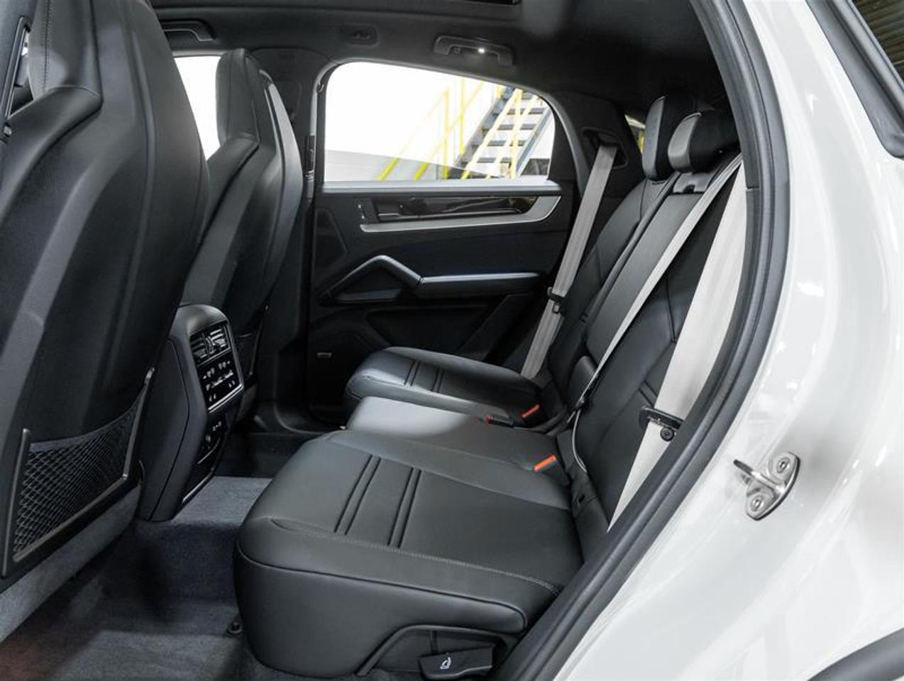 2026 Porsche Cayenne  Photo