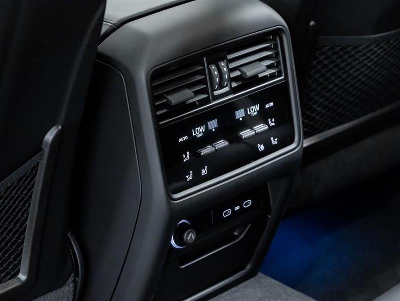 2026 Porsche Cayenne  Photo