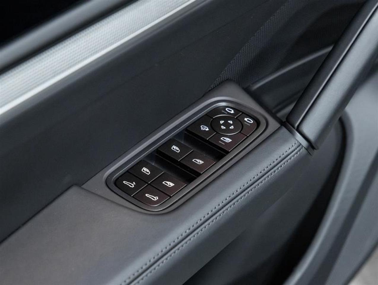 2026 Porsche Cayenne  Photo