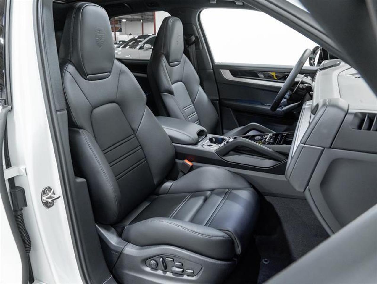 2026 Porsche Cayenne  Photo