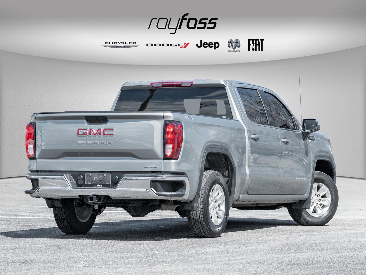 2024 GMC Sierra 1500 4WD SLE   Clean Carfax   EZ-Lift Tailgate Photo