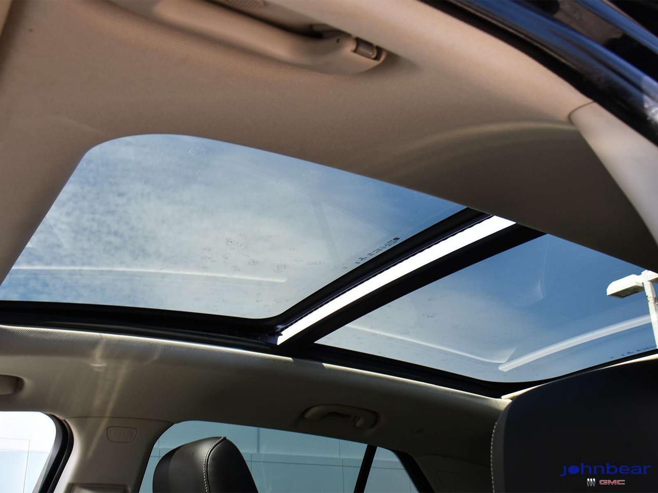 2022 Buick Envision Essence Photo