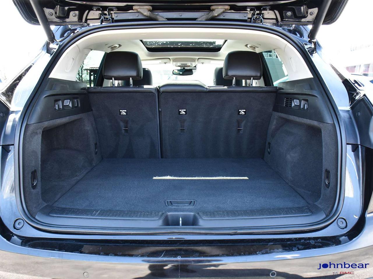 2022 Buick Envision Essence Photo