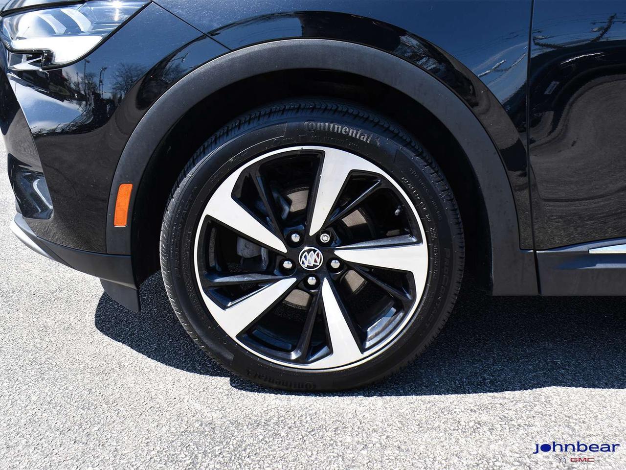 2022 Buick Envision Essence Photo