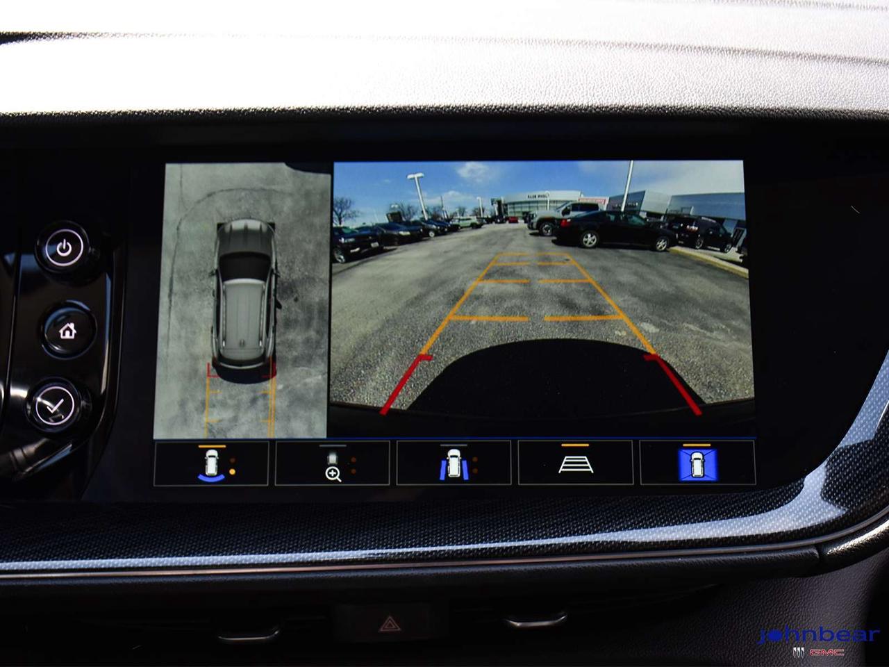 2022 Buick Envision Essence Photo