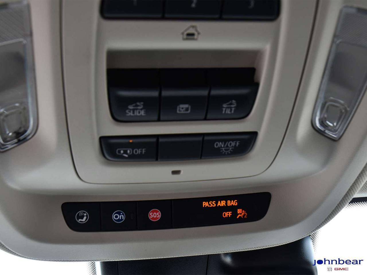 2022 Buick Envision Essence Photo
