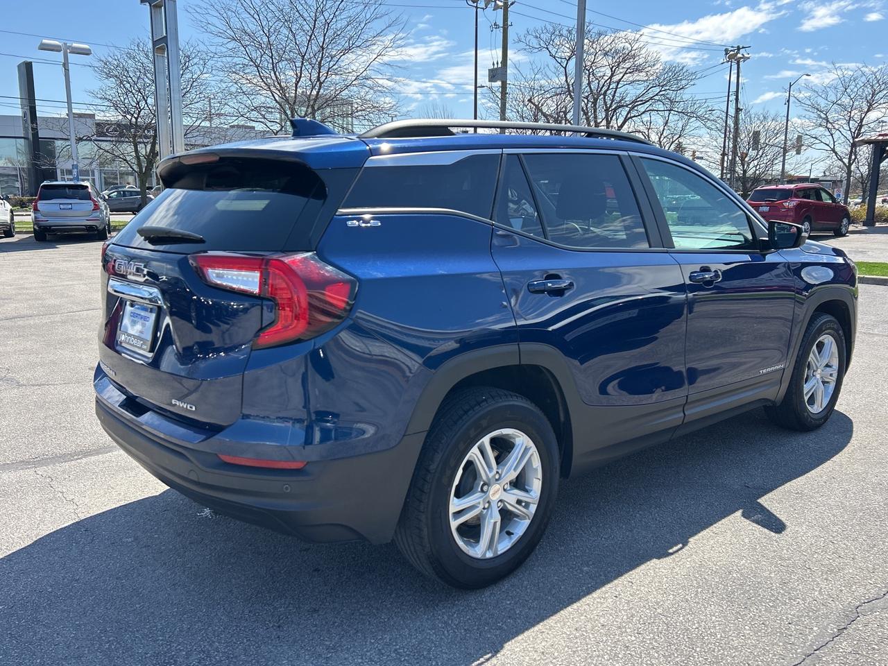 2022 GMC Terrain SLE Photo