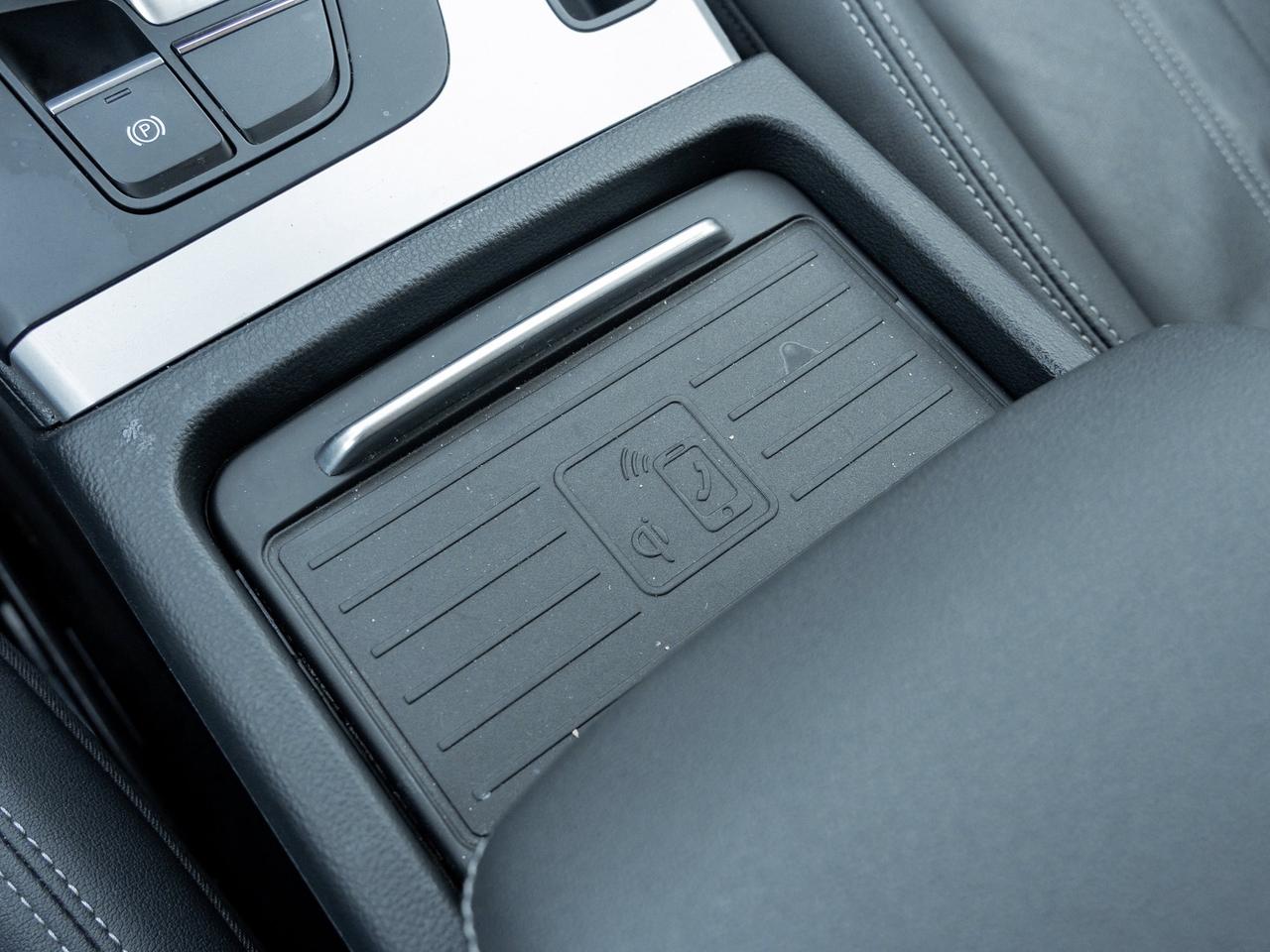 2023 Audi Q5 4WD Komfort   Clean Carfax   Heated Seats Photo