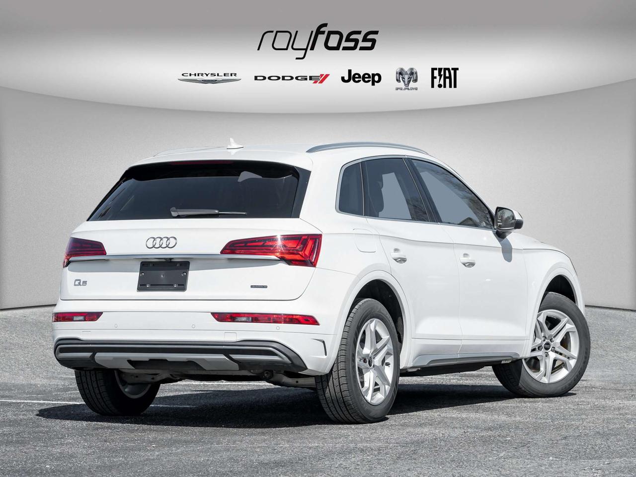 2023 Audi Q5 4WD Komfort   Clean Carfax   Heated Seats Photo