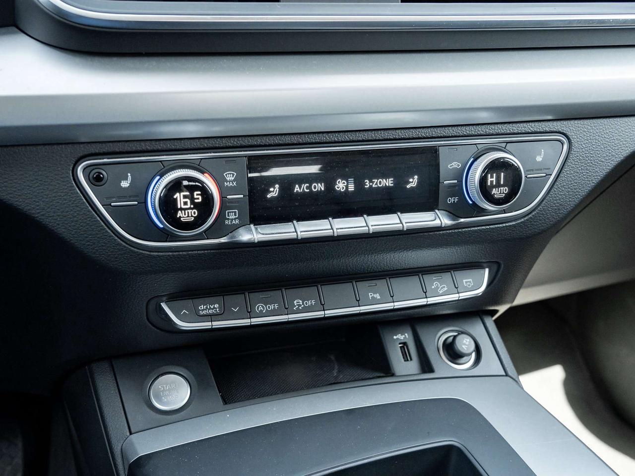 2023 Audi Q5 4WD Komfort   Clean Carfax   Heated Seats Photo