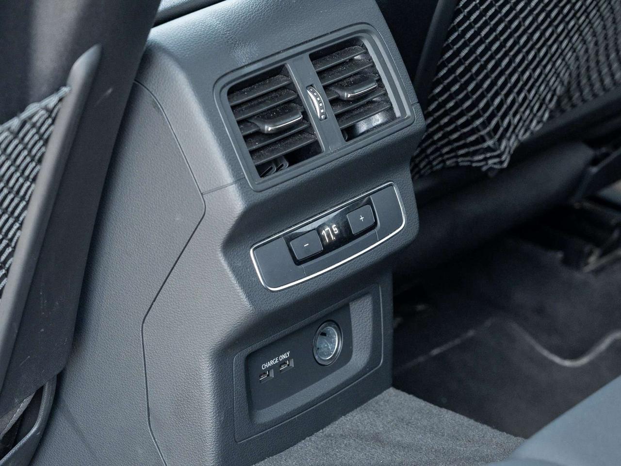 2023 Audi Q5 4WD Komfort   Clean Carfax   Heated Seats Photo