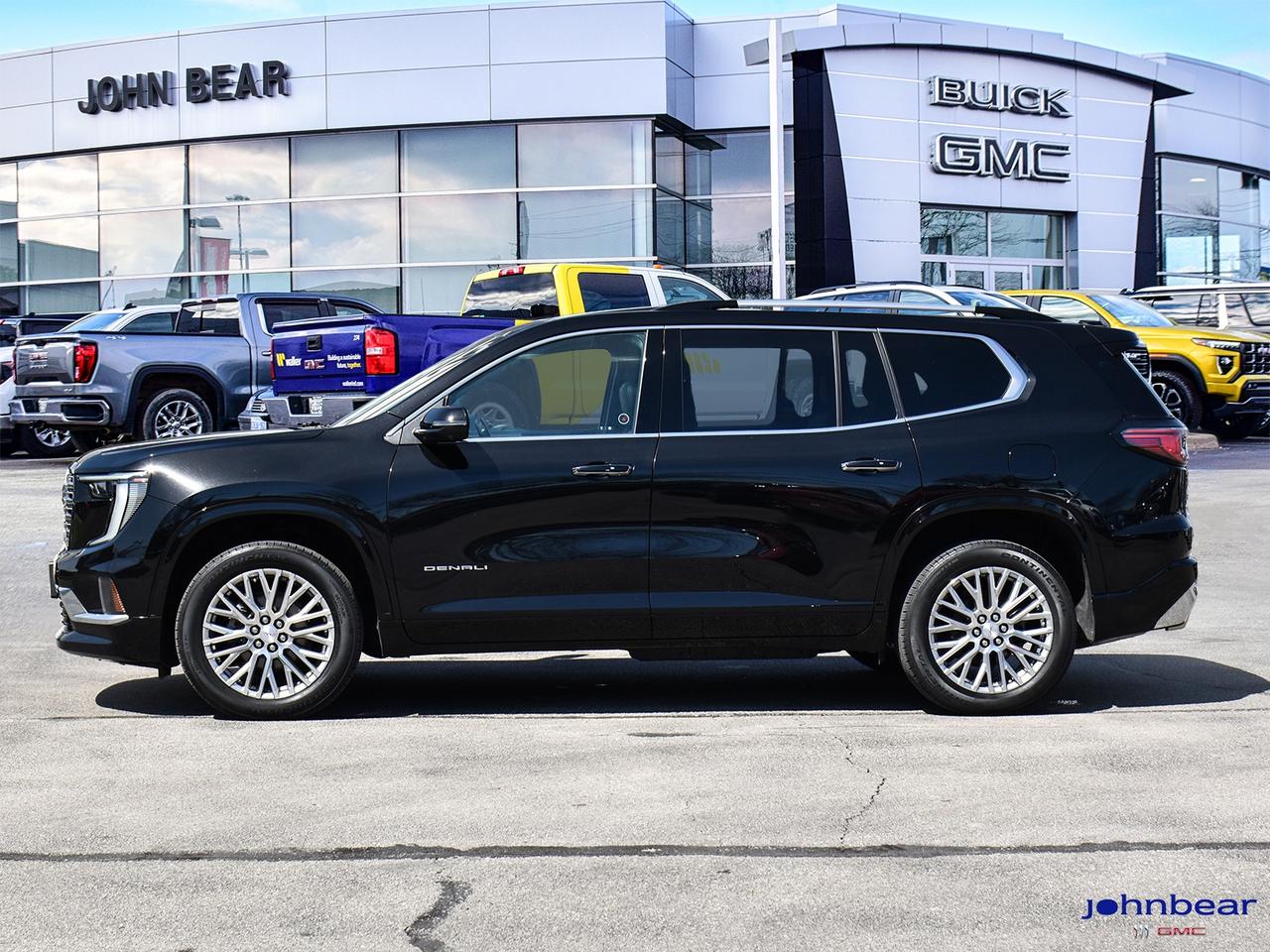2024 GMC Acadia Denali Photo