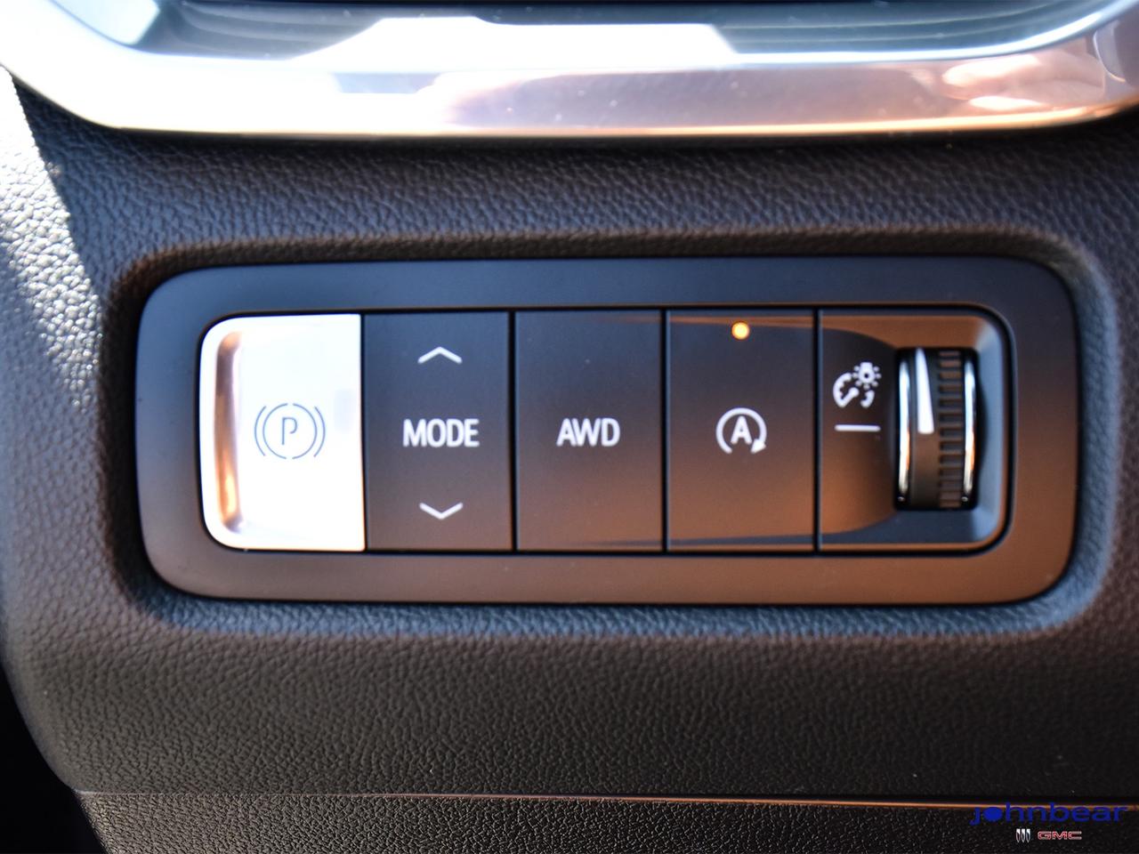 2024 GMC Acadia Denali Photo