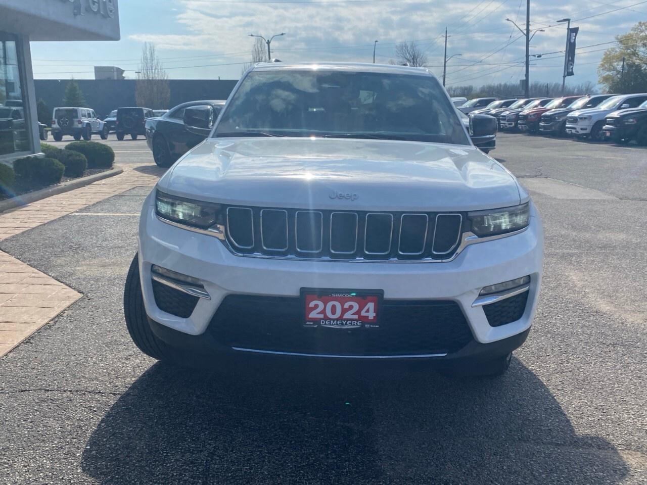 2024 Jeep Grand Cherokee LIMITED 4X4 Photo