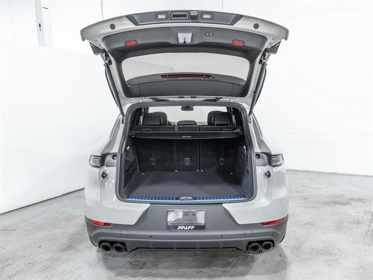 2026 Porsche Cayenne  Photo