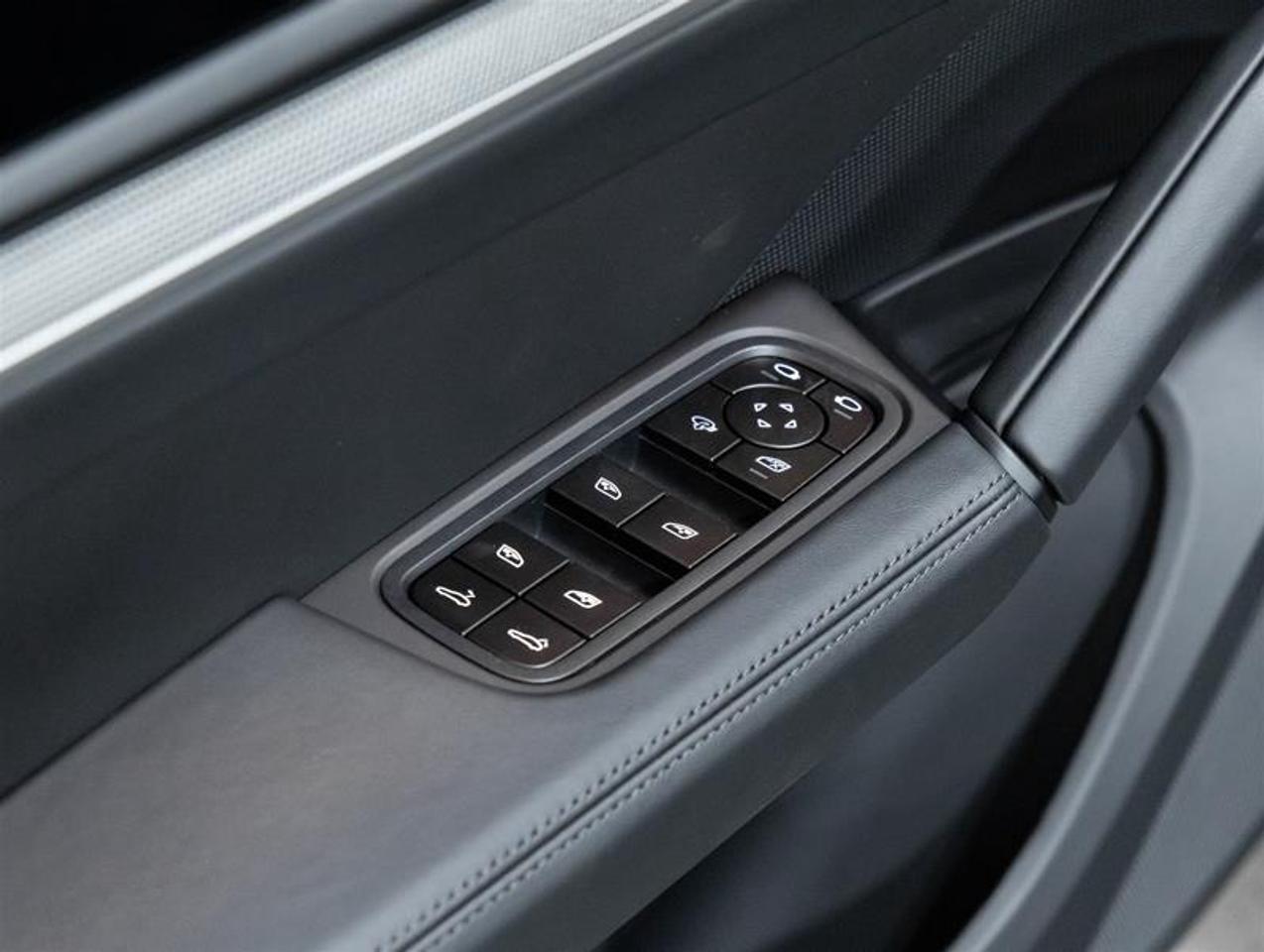 2026 Porsche Cayenne  Photo