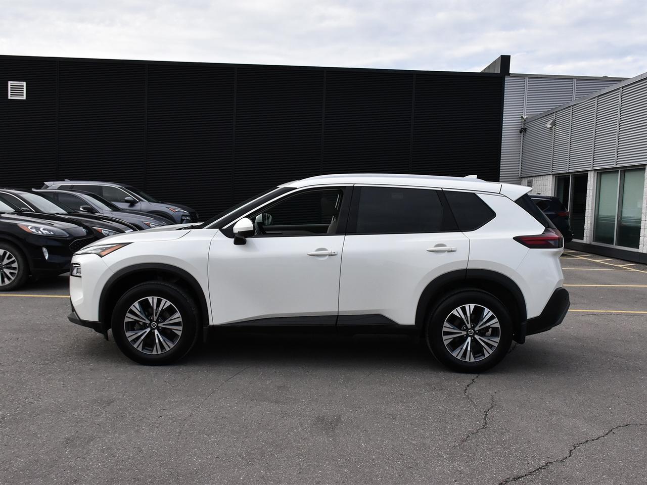 2021 Nissan Rogue SV  - Sunroof -  Heated Seats Photo