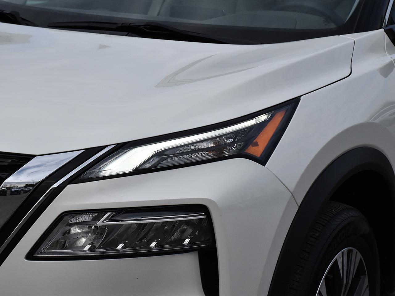 2021 Nissan Rogue SV  - Sunroof -  Heated Seats Photo