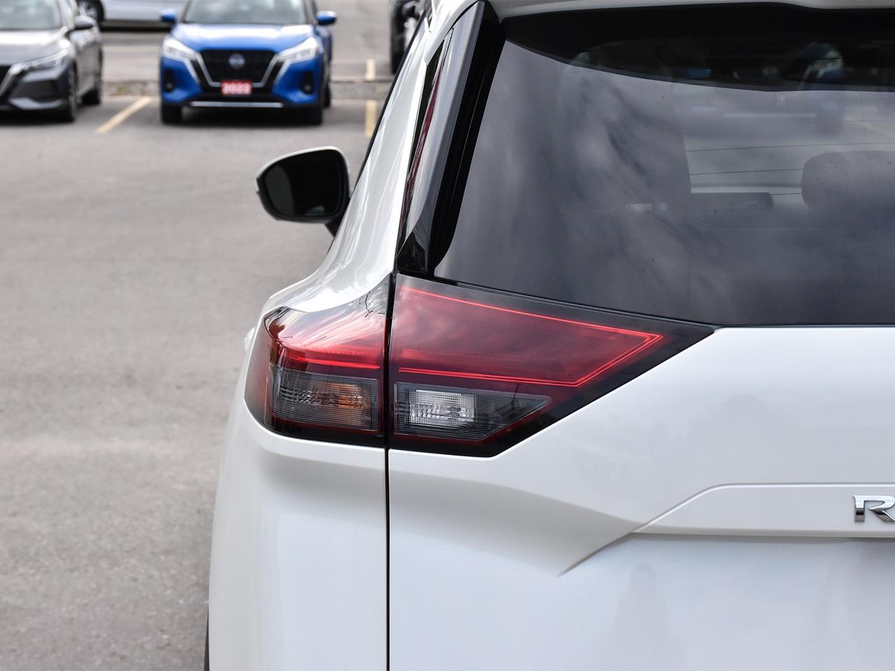 2021 Nissan Rogue SV  - Sunroof -  Heated Seats Photo