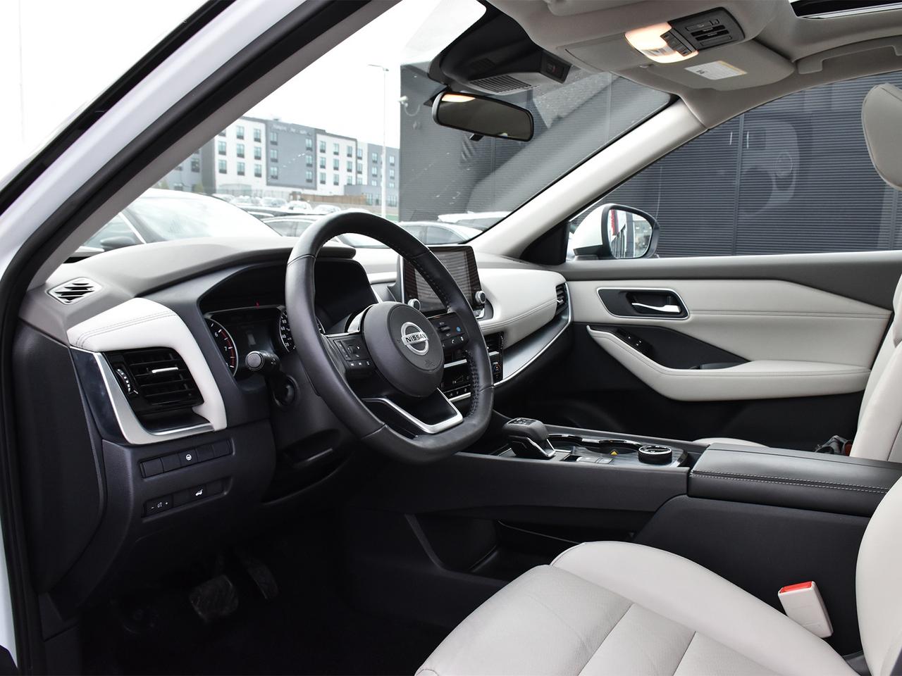 2021 Nissan Rogue SV  - Sunroof -  Heated Seats Photo