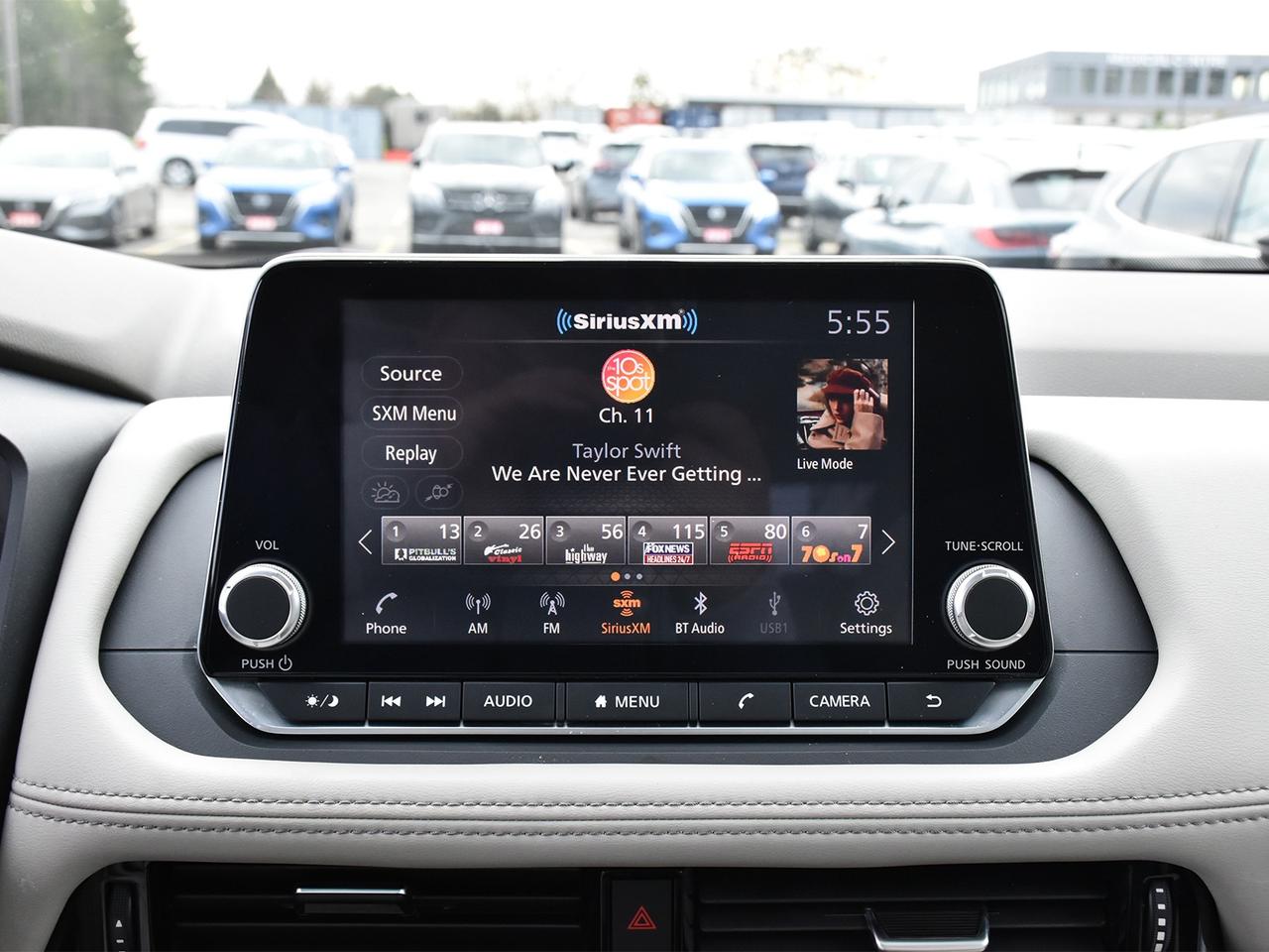 2021 Nissan Rogue SV  - Sunroof -  Heated Seats Photo