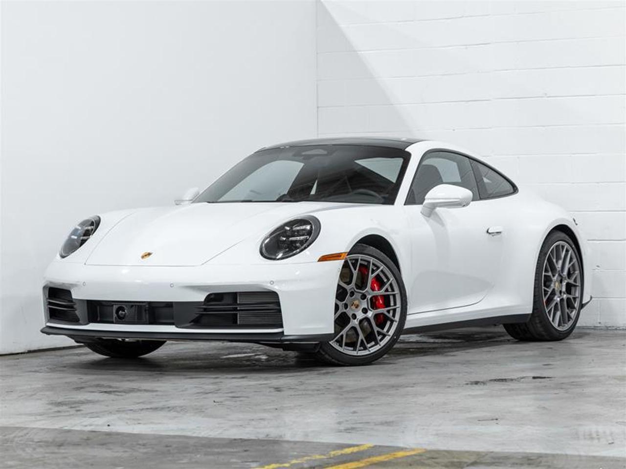 2026 Porsche 911  Photo0
