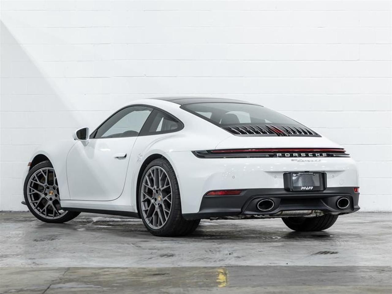 2026 Porsche 911  Photo