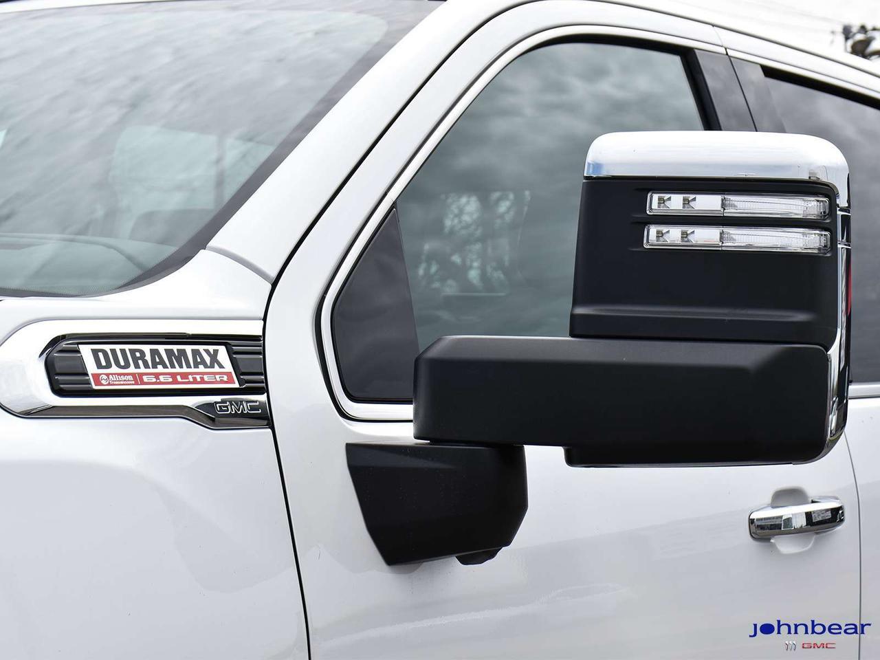 2023 GMC Sierra 3500HD Denali Photo3